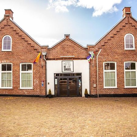 Hotel Aan De Singel Делфзейл Екстериор снимка